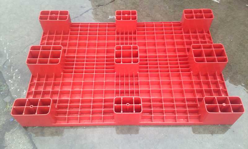 collapsible plastic pallets